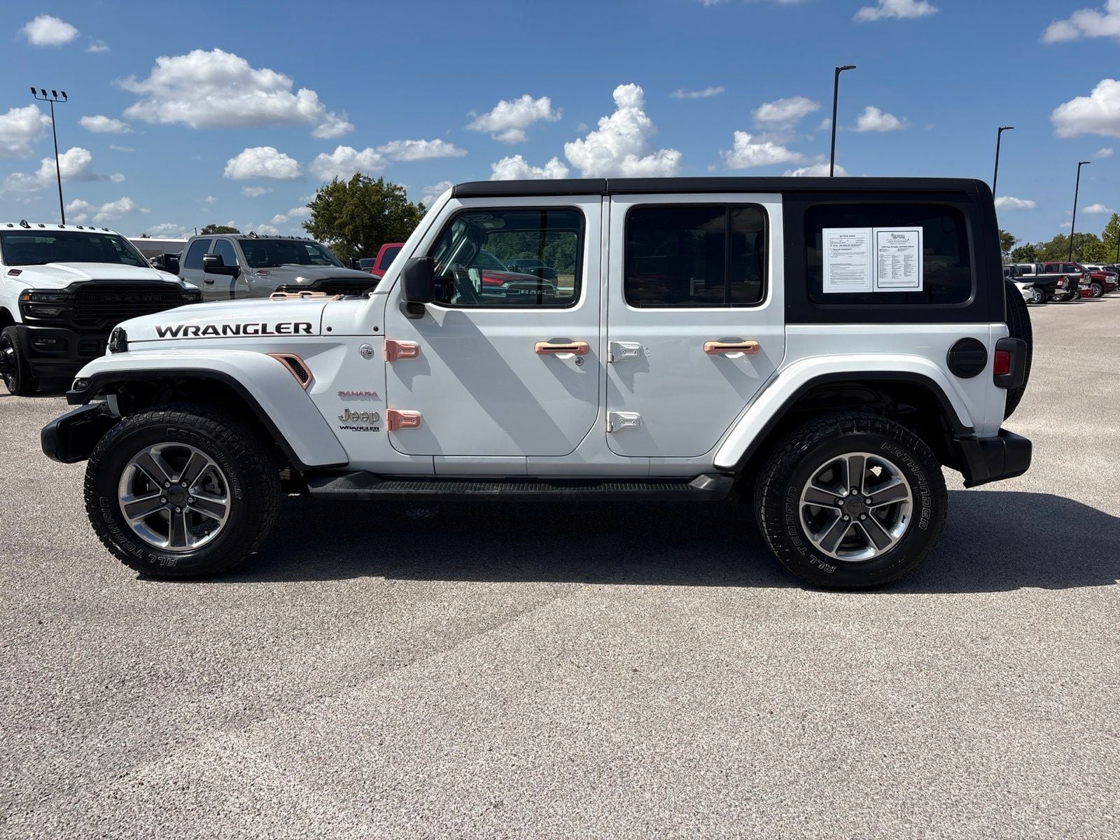 2020 Jeep Wrangler Unlimited Sahara 4x4