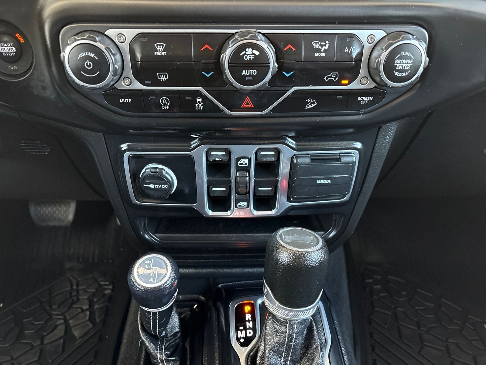 2020 Jeep Wrangler Unlimited Sahara 4x4
