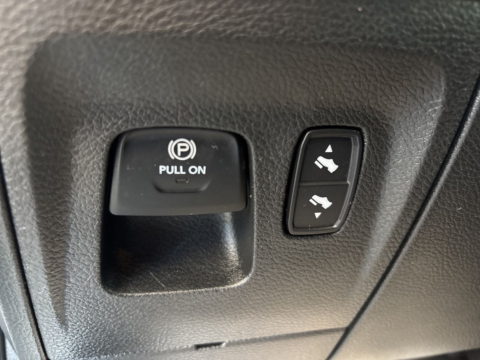2023 RAM Ram 1500 Lone Star Crew Cab 4x2 5'7' Box