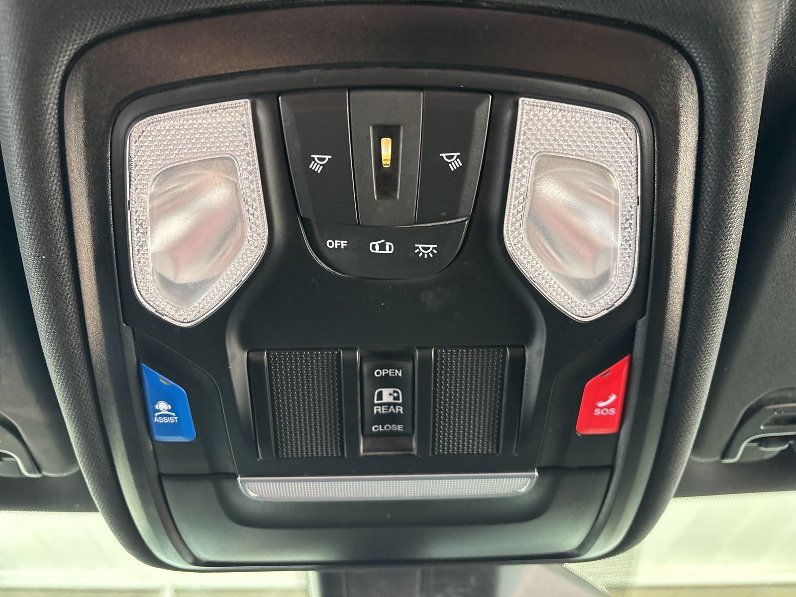 2025 RAM Ram 1500 Tradesman Crew Cab 4x2 5'7' Box