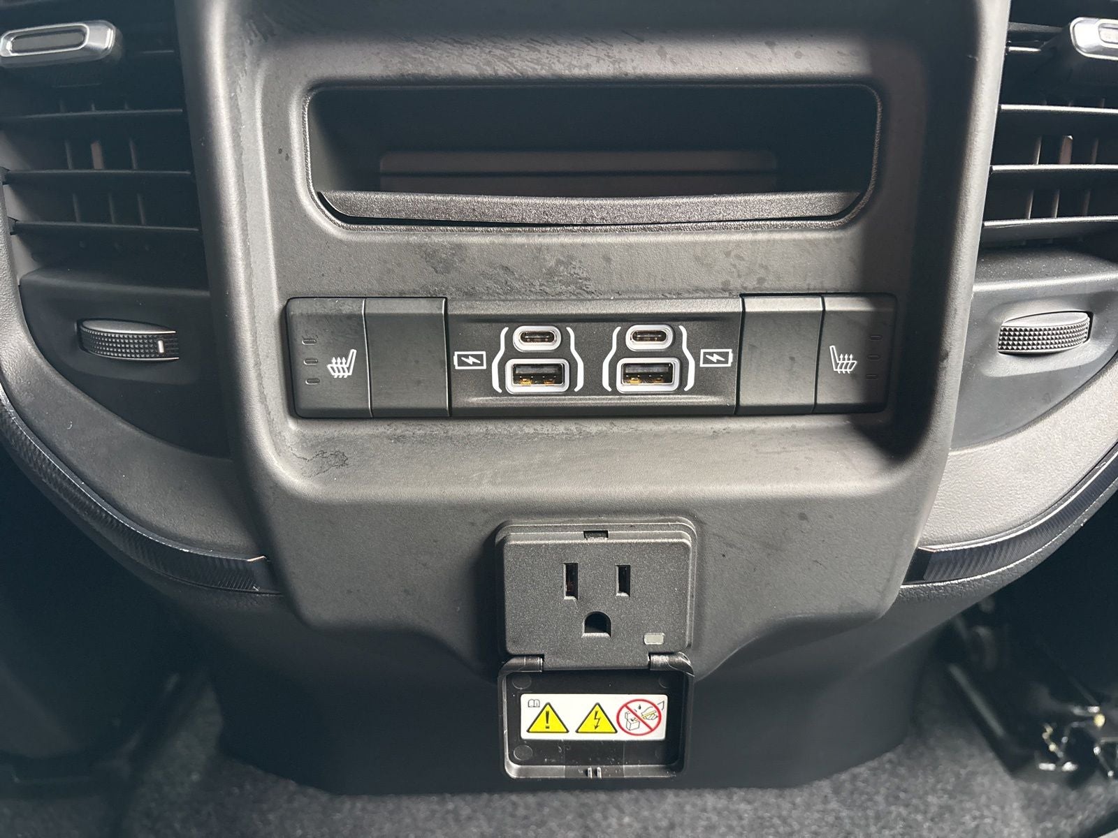 2025 RAM Ram 1500 Rebel Crew Cab 4x4 5'7' Box