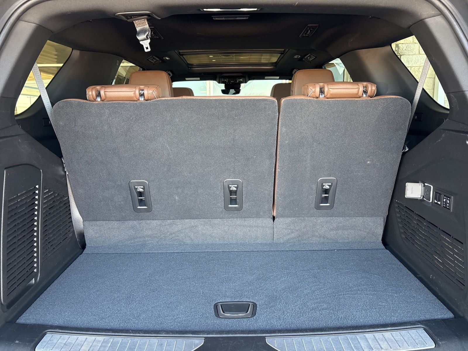 2023 Chevrolet Tahoe 4WD High Country