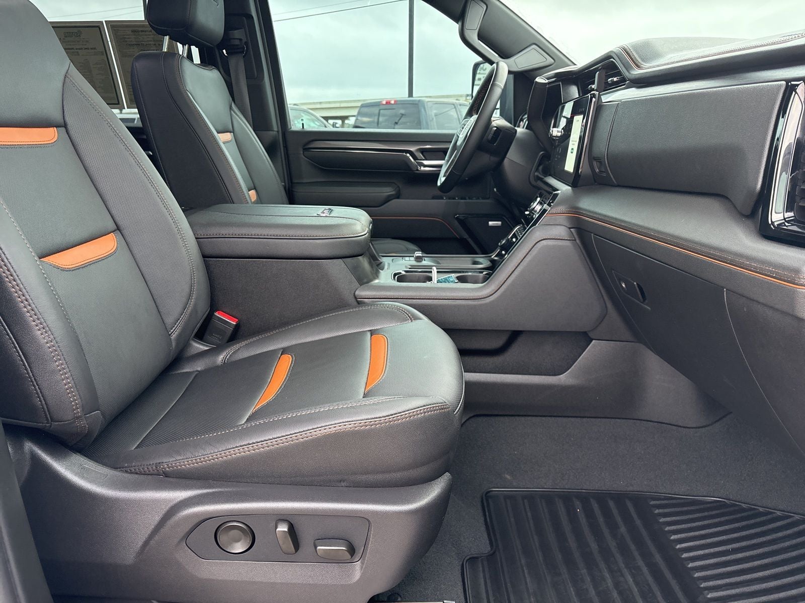 2026 GMC Sierra 2500HD Crew Cab, Standard Bed, AT4, 4WD