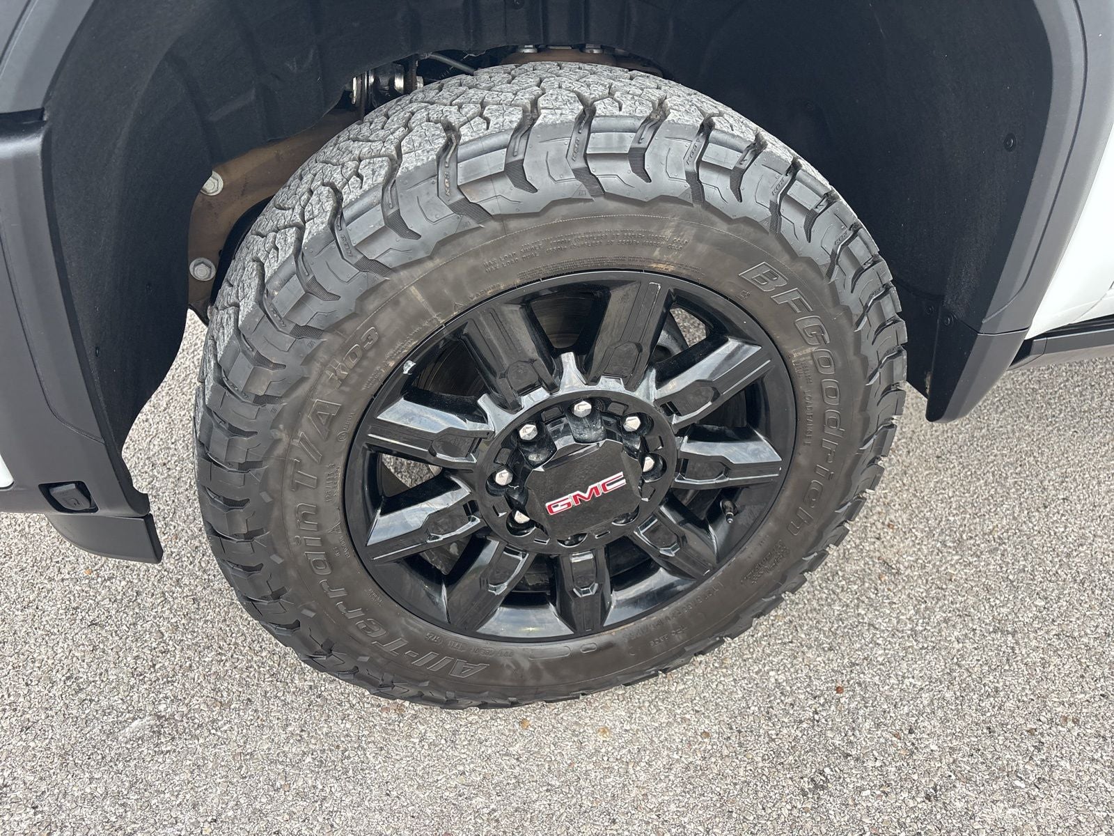 2026 GMC Sierra 2500HD Crew Cab, Standard Bed, AT4, 4WD