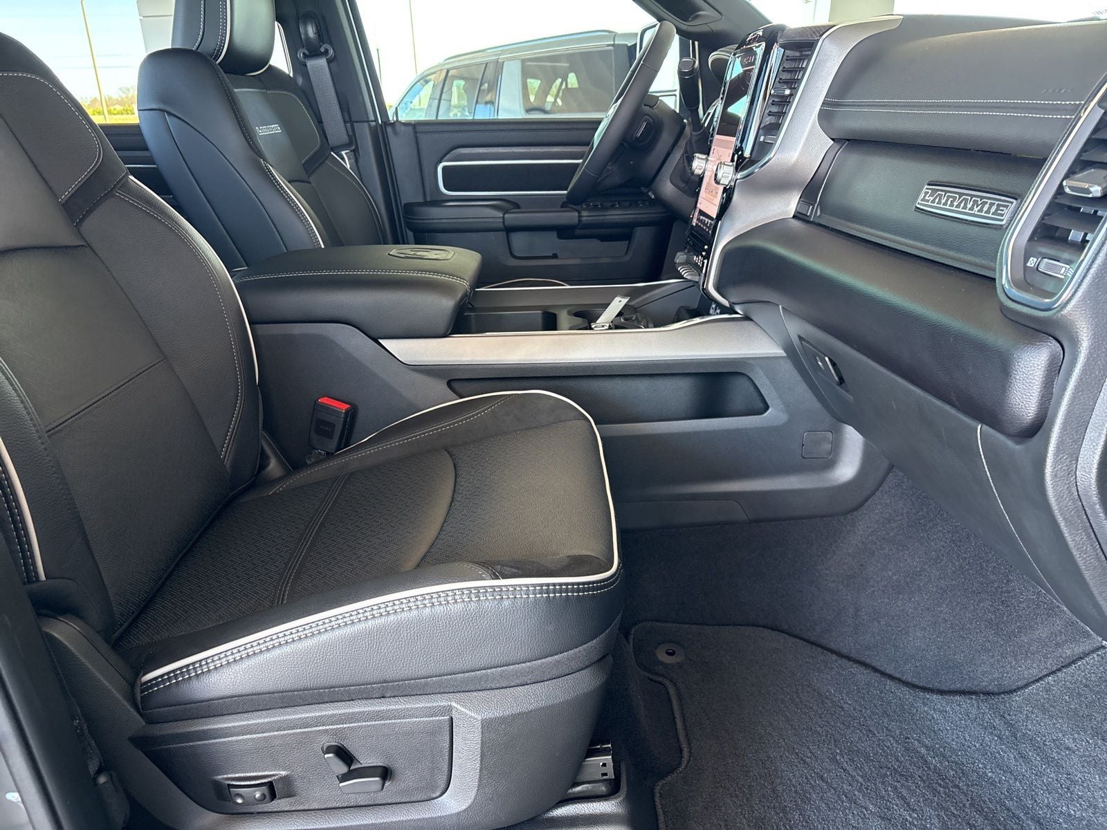 2026 RAM Ram 2500 Laramie Crew Cab 4x4 6'4' Box