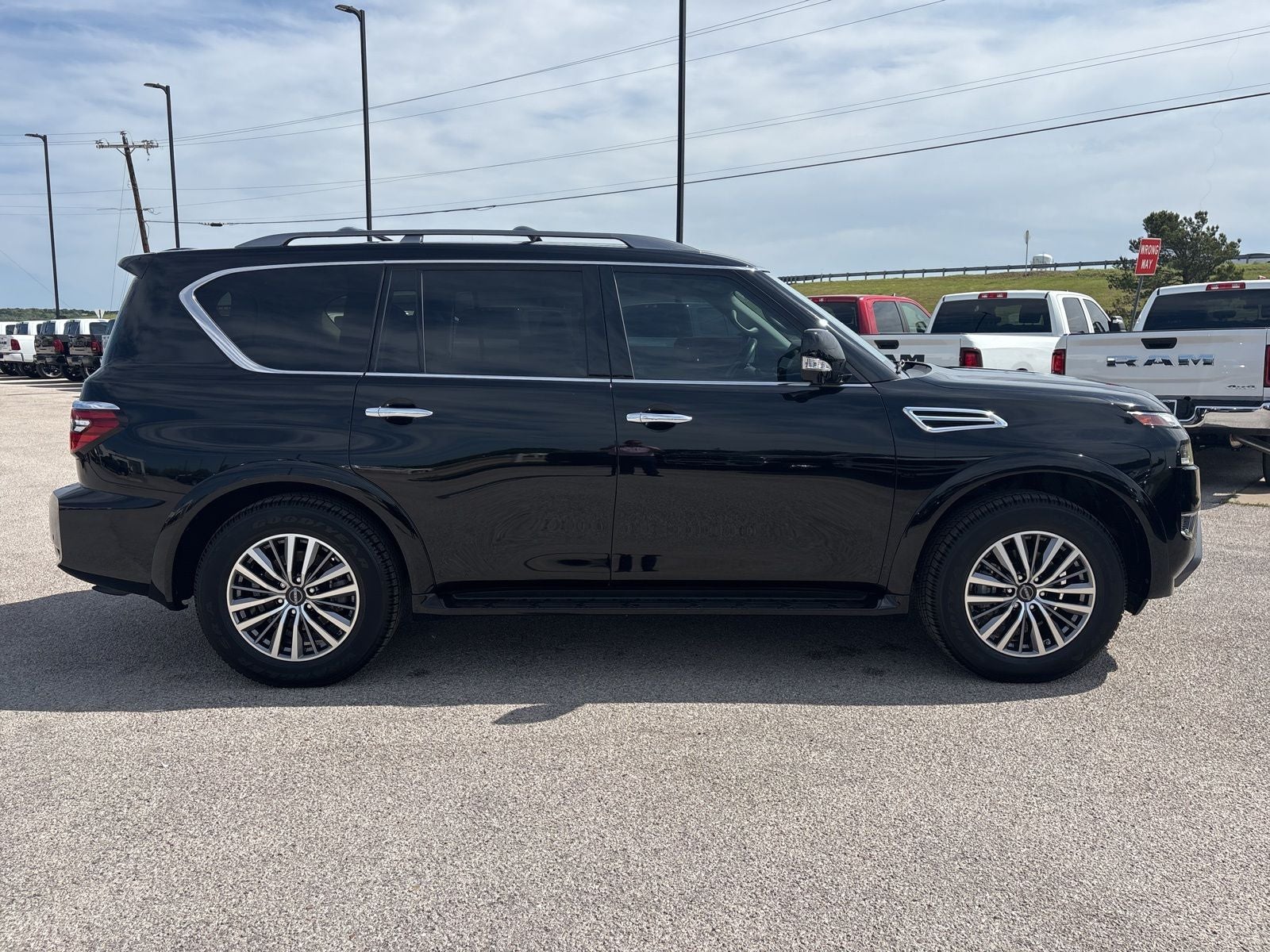 2023 Nissan Armada SL 4WD