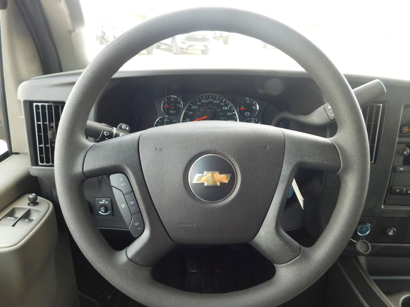 2024 Chevrolet Express Cargo 2500 WT