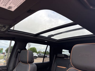 2022 GMC Yukon AT4