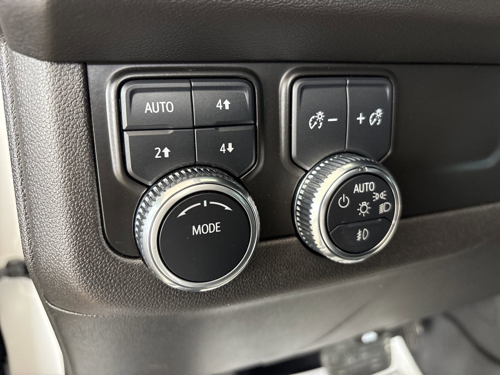 2022 GMC Yukon AT4