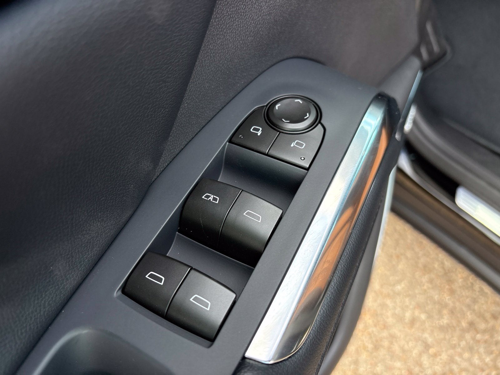 2027 Chevrolet Traverse Z71 - Photo 11