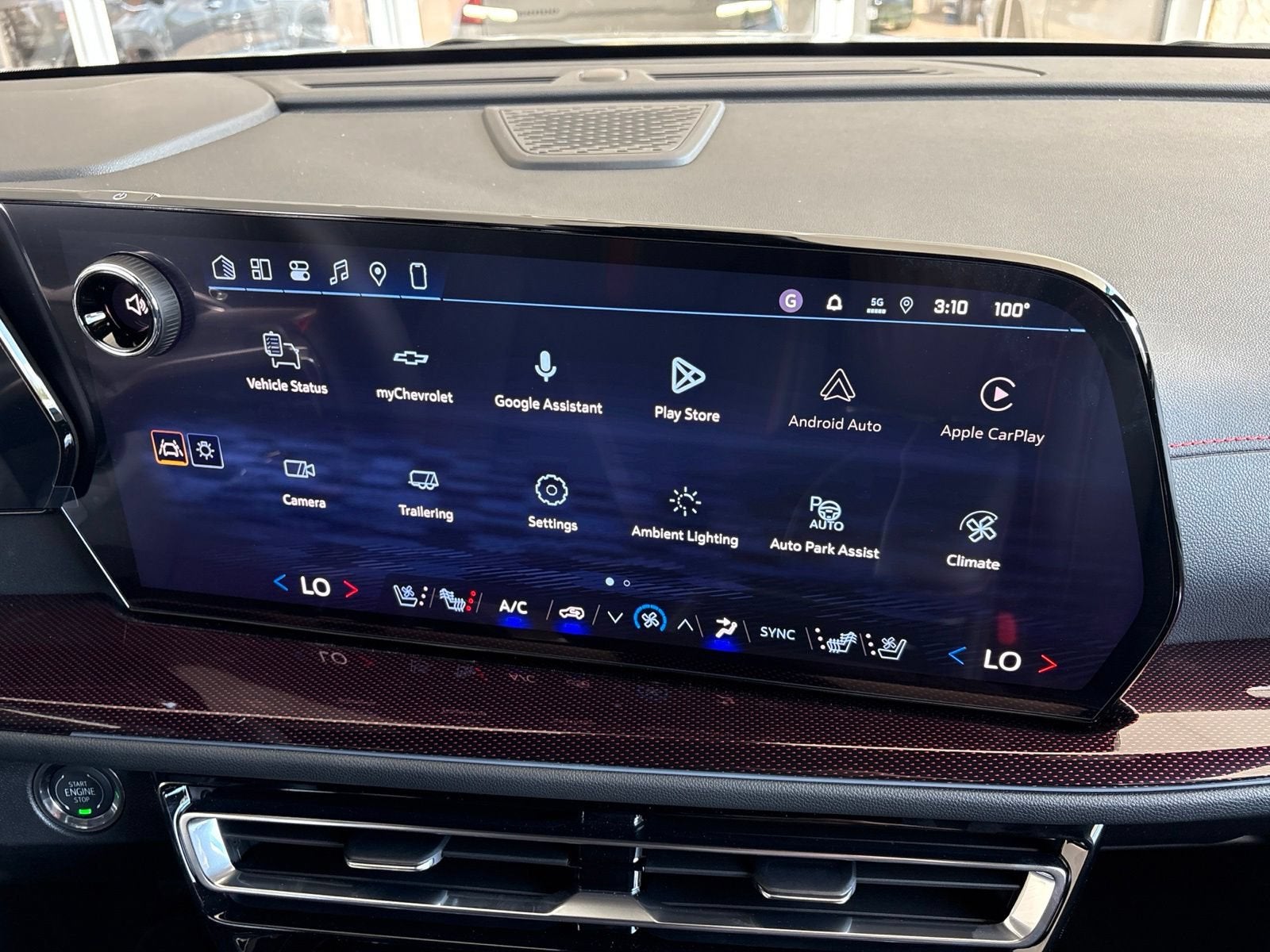 2027 Chevrolet Traverse RS