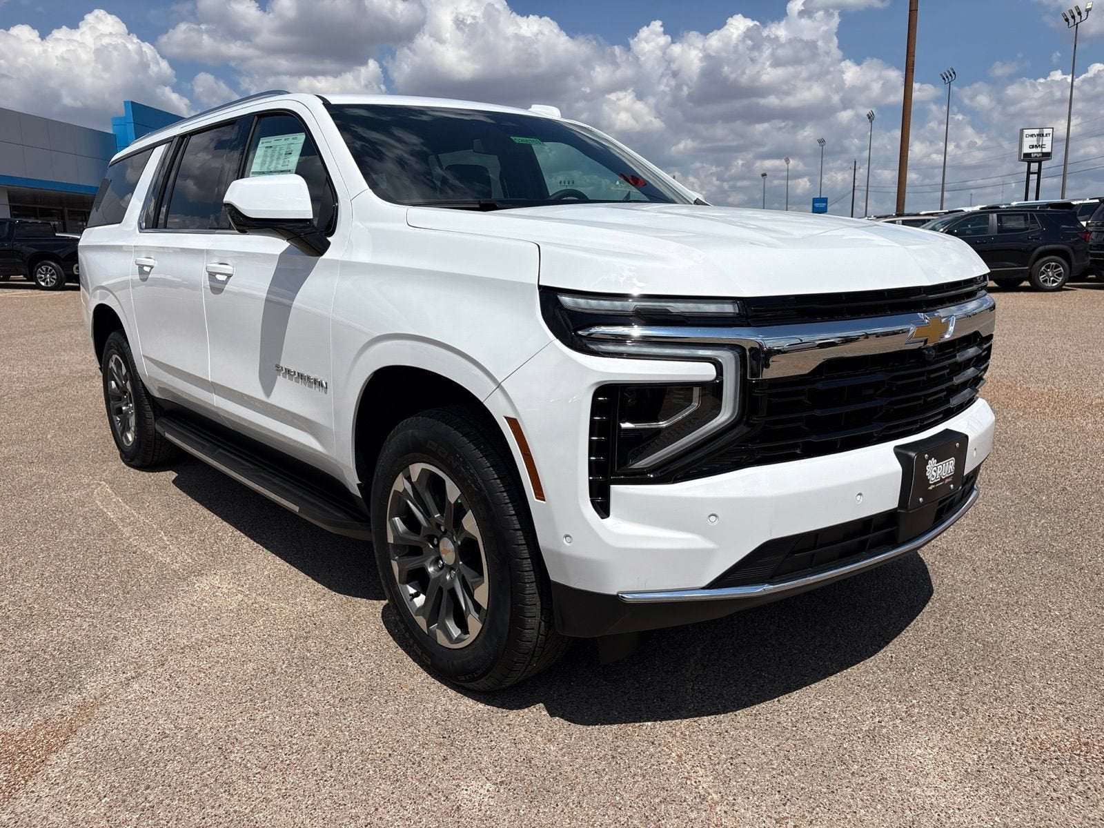 2026 Chevrolet Suburban LS