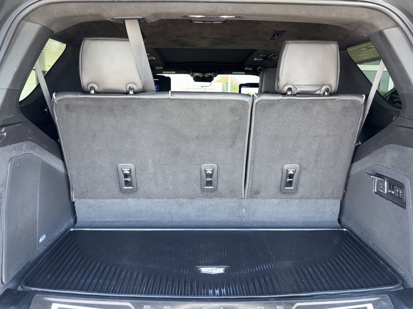 2022 Cadillac Escalade Sport Platinum