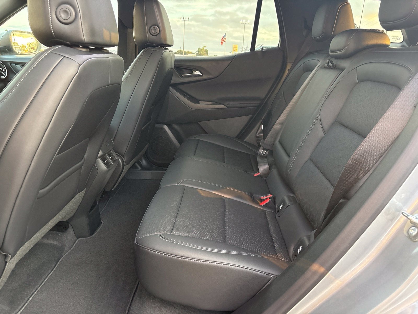 2027 Chevrolet Equinox LT - Photo 15