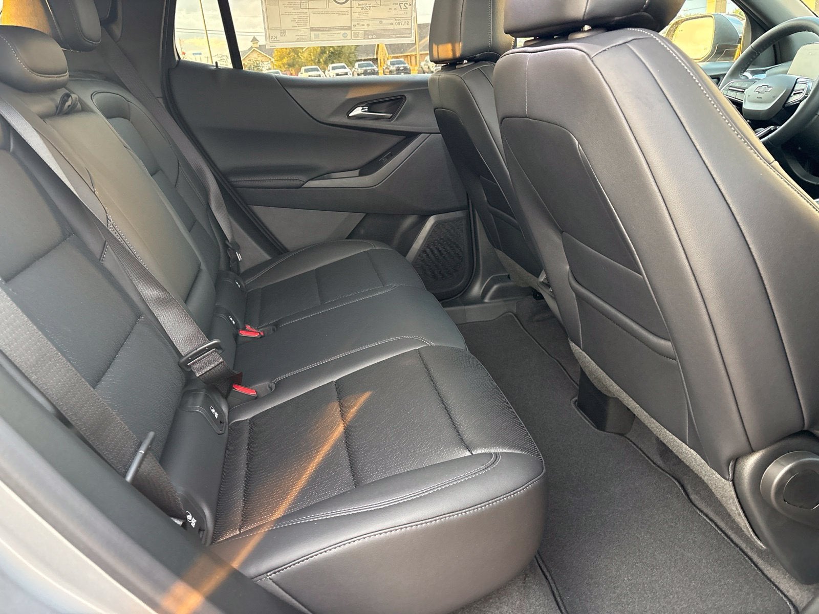 2027 Chevrolet Equinox LT - Photo 18