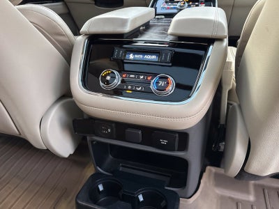 2021 Lincoln Navegador Reserve